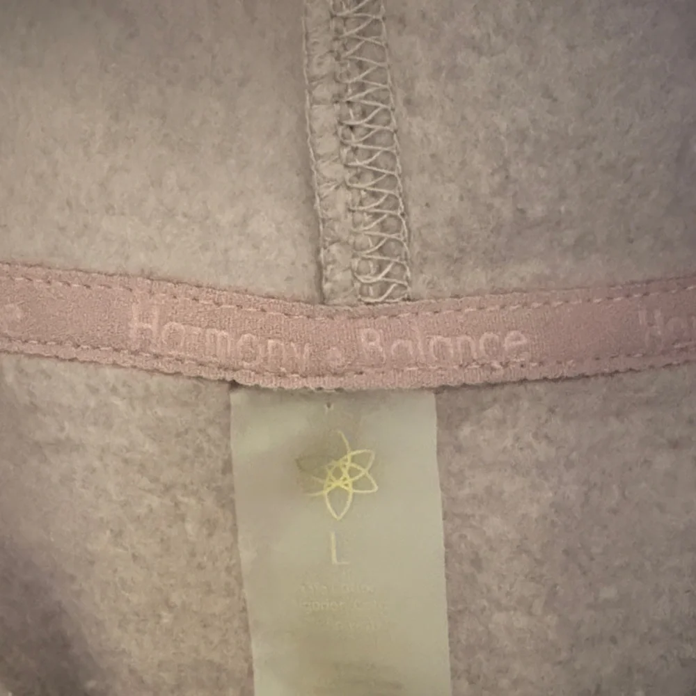 Harmony Balance Cropped Hoodie ~ Size Large ~ Lavender - Picture 6 of 11